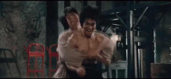 1天15億的春節檔，為什麼養不起這群最拼命的演員？