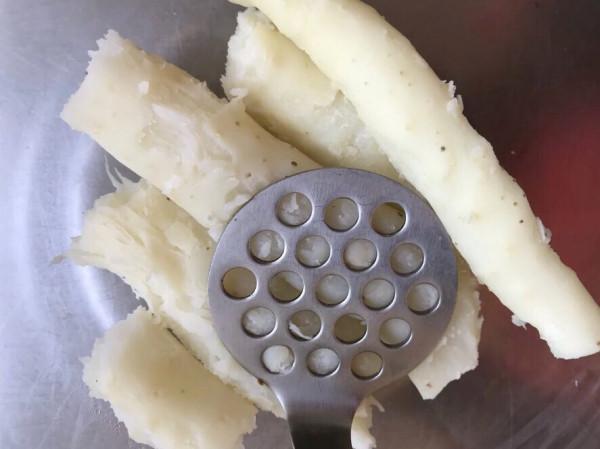 年夜飯必備的4道甜品菜，軟糯香甜，孩子愛吃，上桌一會兒就光碟