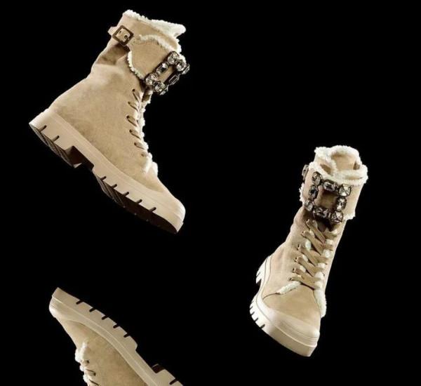 蛤?宋祖兒已經穿上毛毛靴了? 蛤?宋祖兒已經穿上毛毛靴了?