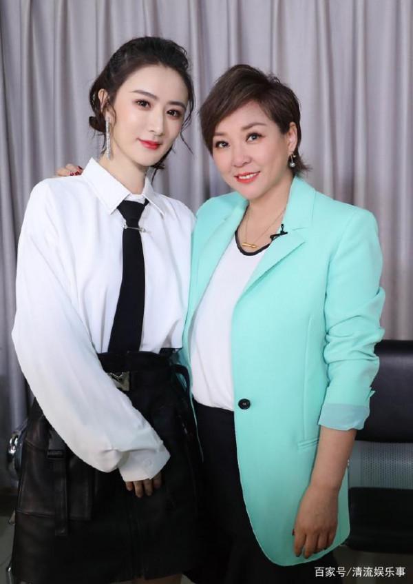 帶貨女王薇婭和任嘉倫，宋威龍，謝霆鋒等好友的親密合照