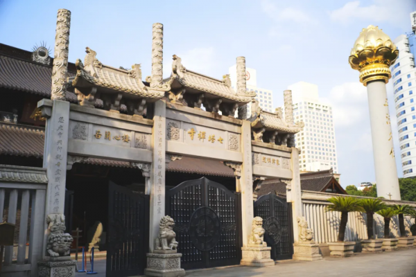 別再說什麼小京都了，寧波這些寺廟來打臉了