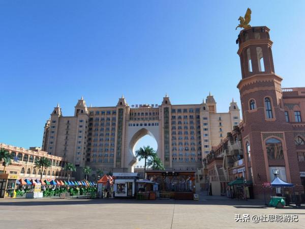 漢EV自駕新疆伊犁,夜市的伊寧絲路之光旅遊小鎮,美食的天堂 漢EV自駕新疆伊犁,夜市的伊寧絲路之光旅遊小鎮,美食的天堂