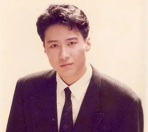 吵了這麼多年了,再看“四大天王”年輕時的演技和顏值,誰贏了? 吵了這麼多年了,再看“四大天王”年輕時的演技和顏值,誰贏了?