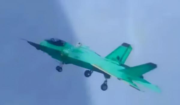 “海四代”成功首飛，打臉一眾黑粉，軍迷們對艦載機有哪些誤解？