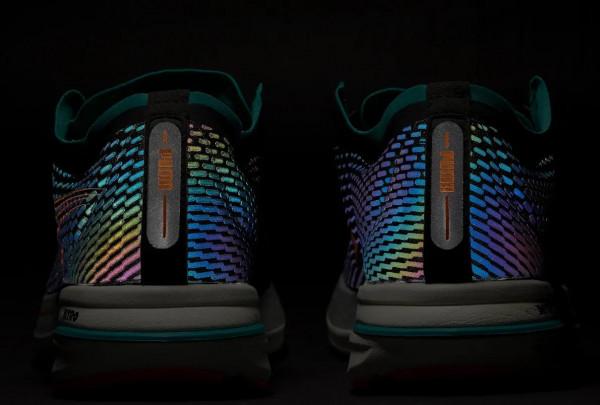 夜跑需要反光跑鞋 安全係數大大增加