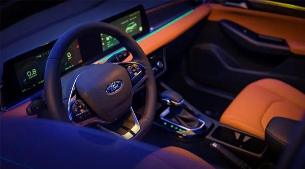 福睿斯VS軒逸經典!一場不同時代的比拼? 福睿斯VS軒逸經典!一場不同時代的比拼?