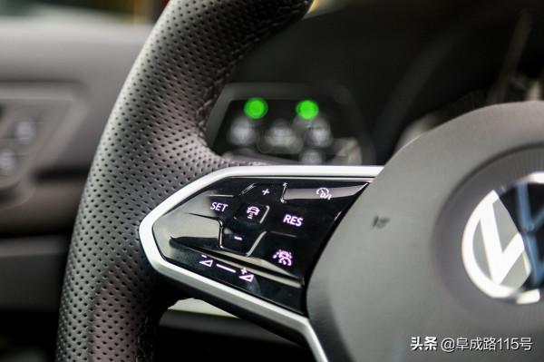 7.1秒破百的8代高爾夫GTI 能否讓我放棄對凱迪拉克CT4、CT5的青睞 7.1秒破百的8代高爾夫GTI 能否讓我放棄對凱迪拉克CT4、CT5的青睞