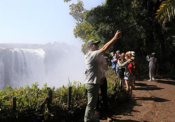 全球連線 | 遊客回來了!中國疫苗海外故事被拍成紀錄片 全球連線 | 遊客回來了!中國疫苗海外故事被拍成紀錄片