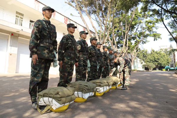 號手就位！火箭軍某部吹響崗位練兵&OpenCurlyDoubleQuote;集結號&rdquo;！