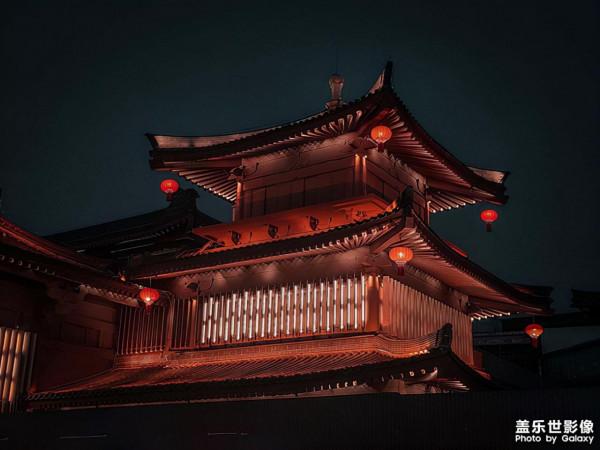 如何才能拍出夜景下的絕美古建築？三星手機幫你輕鬆搞定