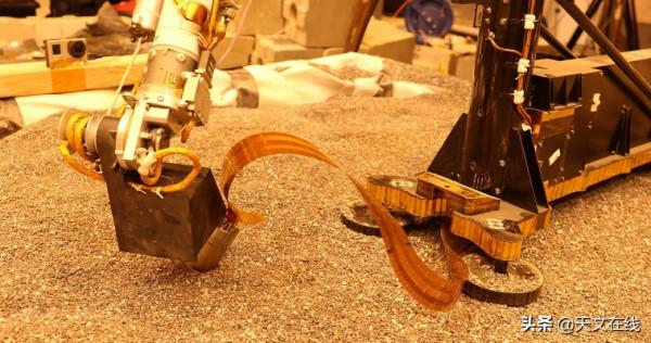 NASA：鼴鼠挖不動了？洞察號火星車出馬