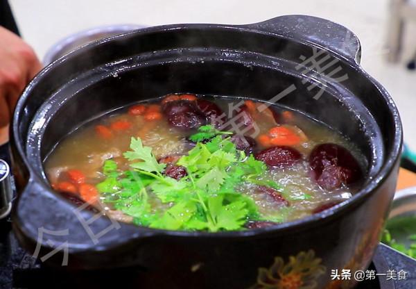 冬季常喝湯,身體更健康,6道家常湯的做法,滋補潤燥,驅寒暖身 冬季常喝湯,身體更健康,6道家常湯的做法,滋補潤燥,驅寒暖身