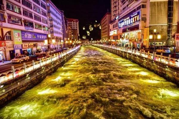 帶著孫女去旅行(27)瀘定橋、康定(2016年秋) 帶著孫女去旅行(27)瀘定橋、康定(2016年秋)