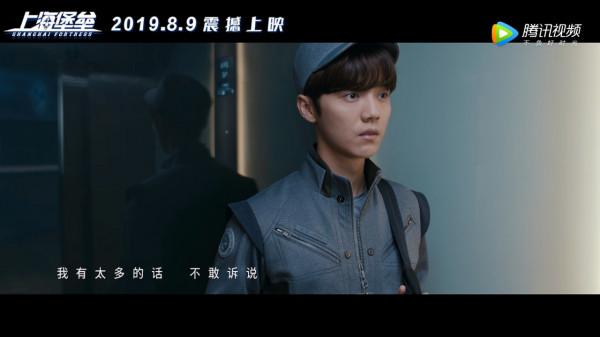 楊冪演醫生劉海齣戲，這跟鹿晗演軍人不戴帽子怕弄亂髮型有啥區別