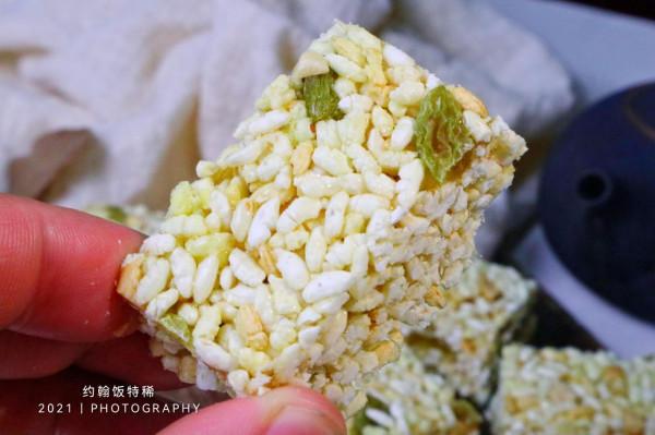 果仁米花糖,在家10分鐘就能做好,每一口都是童年的味道 果仁米花糖,在家10分鐘就能做好,每一口都是童年的味道