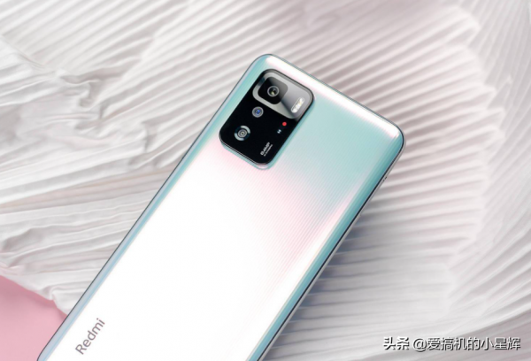 售價不到華為Nova 9 Pro一半,效能卻更強,67W快充旗艦定價親民 售價不到華為Nova 9 Pro一半,效能卻更強,67W快充旗艦定價親民