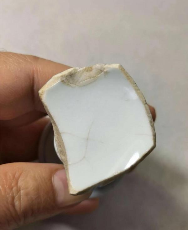 發兩件“大明成化年制”官款標本圖片，藏友可學習對比