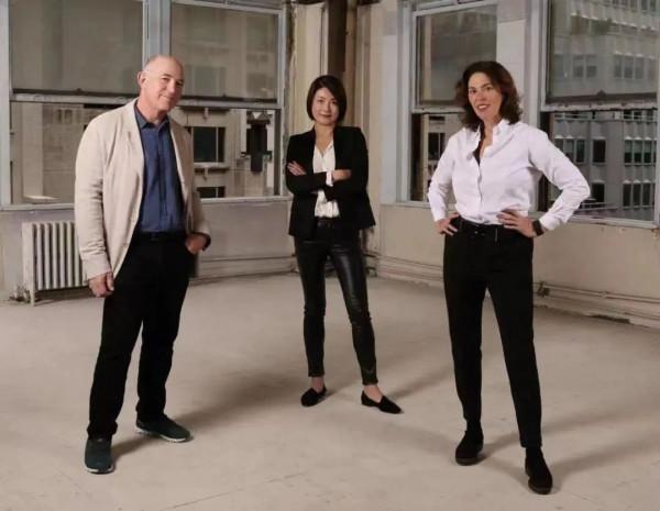 鳳凰藝術 每週藝聞 | 班克斯的畫又被碎了一次 阿布拉莫維奇新作亮相