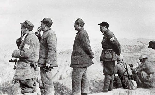 毛主席詢問俘虜人數,參謀:抓了一溝俘虜,主席:什麼叫一溝俘虜 毛主席詢問俘虜人數,參謀:抓了一溝俘虜,主席:什麼叫一溝俘虜