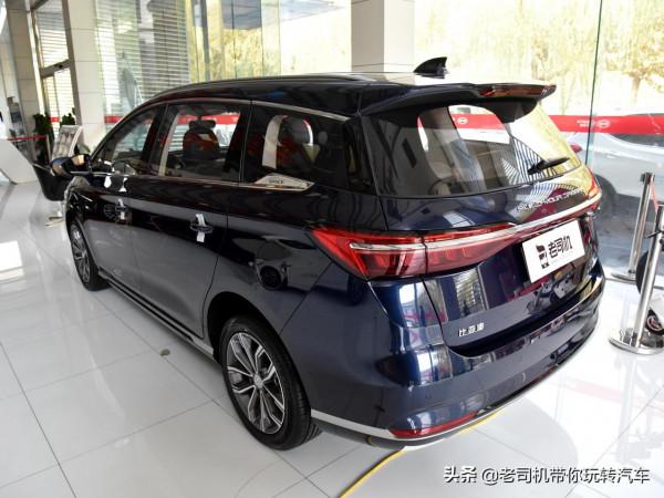 1.5T配7座,自動擋省油高配MPV,價格低廉,帶你看比亞迪宋MAX 1.5T配7座,自動擋省油高配MPV,價格低廉,帶你看比亞迪宋MAX