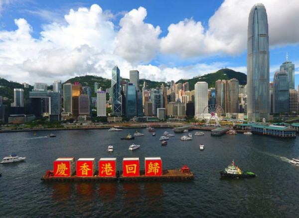 1982年,撒切爾武力威脅拒還香港,鄧小平:毛主席早料到這一天 1982年,撒切爾武力威脅拒還香港,鄧小平:毛主席早料到這一天