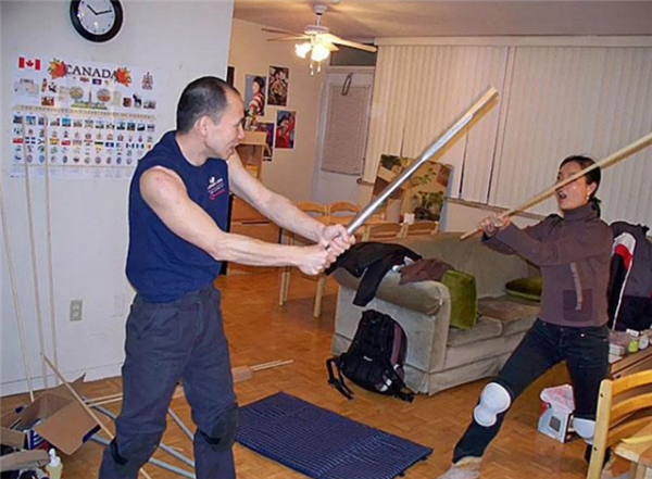 北大碩士張老三:放棄華為工程師,事業正紅跑到國外當水管工 北大碩士張老三:放棄華為工程師,事業正紅跑到國外當水管工