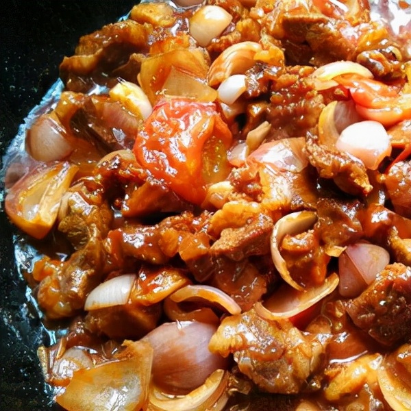 冬季女性多吃：豬肝，牛肉，紅豆，南瓜，花生補氣補血養生美容