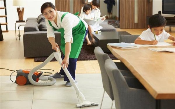 投入2萬元以內的小生意，市場上有哪些能做到月收入上萬的？