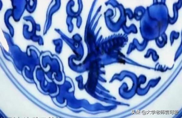 領證前未婚夫賣掉婚房，買一青花瓷，女友氣得要悔婚，無奈來鑑寶