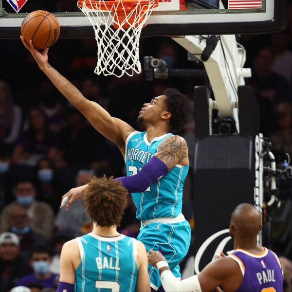 31分大勝!太陽9人得分上雙,艾頓:麥基是我最好的替補 31分大勝!太陽9人得分上雙,艾頓:麥基是我最好的替補