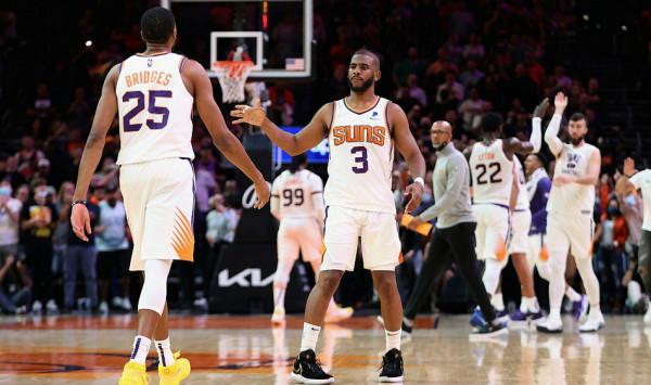 布克31+6+8艾頓21+21功虧一簣,勇士舊將1.4秒三分絕殺太陽 布克31+6+8艾頓21+21功虧一簣,勇士舊將1.4秒三分絕殺太陽