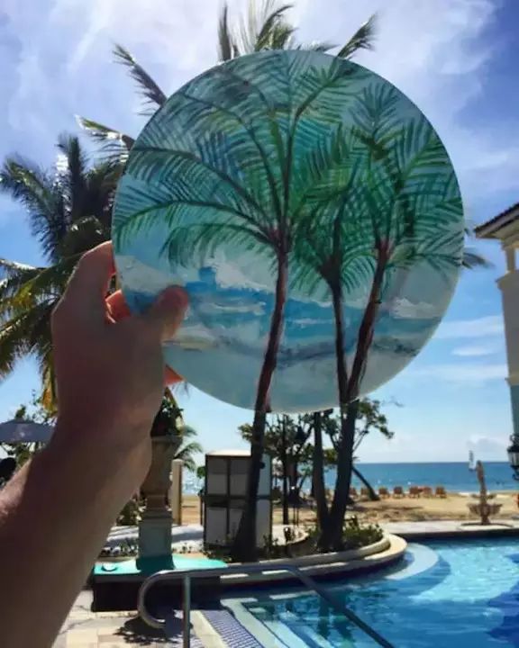 從服務員到藝術家，她只做了一件事