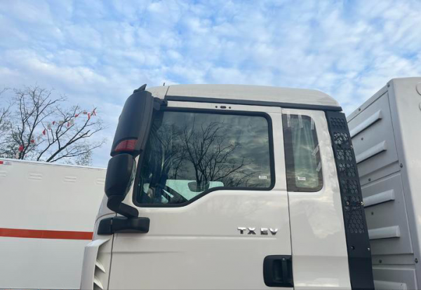 完全自主研發 低噪音動力足 豪沃TX純電動環衛車引領行業發展