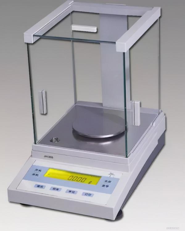 八年級：質量及其測量