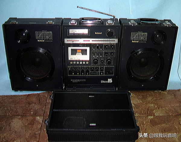 松下RX-6400 也稱為RX-A2可能是80年代以來最響亮的行動式音響
