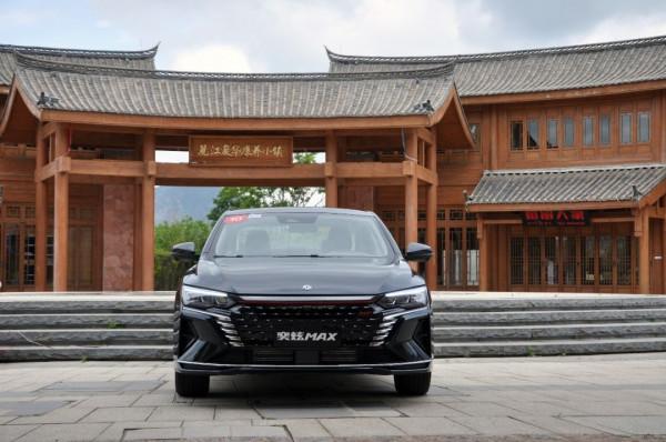 東風風神奕炫MAX，試裝車的試駕也很爽，若十萬會大賣嗎？