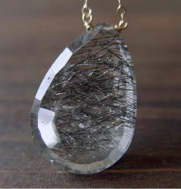 「10大黑暗文玩」你知道都有哪些嗎？雖然有點黑，但一樣受歡迎