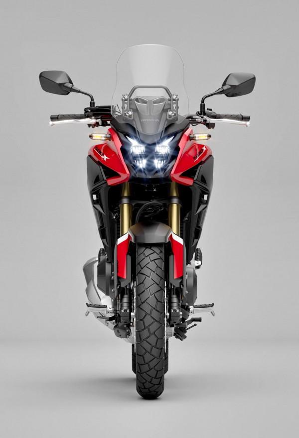 國產版的參照物，Honda 2022 400X 日本本土版