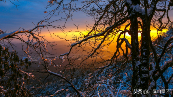 瓦屋山的天空藍和落日輝,你值得擁有! 瓦屋山的天空藍和落日輝,你值得擁有!