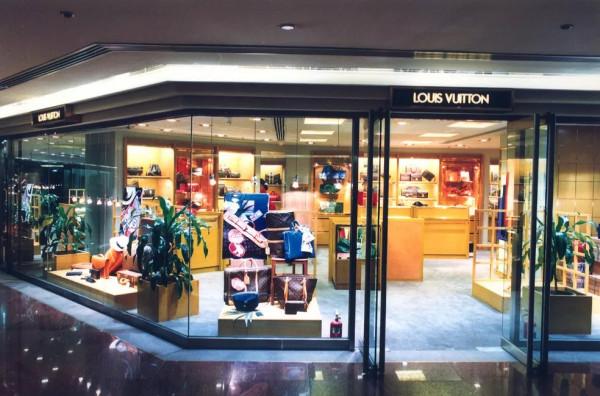 「特寫」賣奢侈品，高階酒店才是YYDS