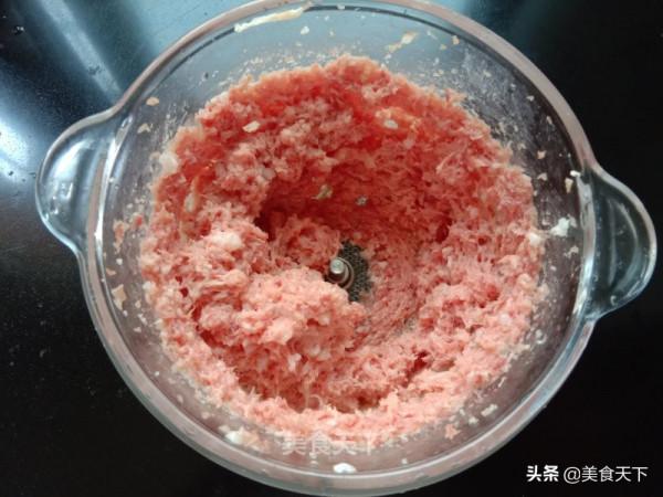 這樣的餡餅你喜歡嗎?皮薄餡多,用料十足!一口下去滿嘴留香 這樣的餡餅你喜歡嗎?皮薄餡多,用料十足!一口下去滿嘴留香