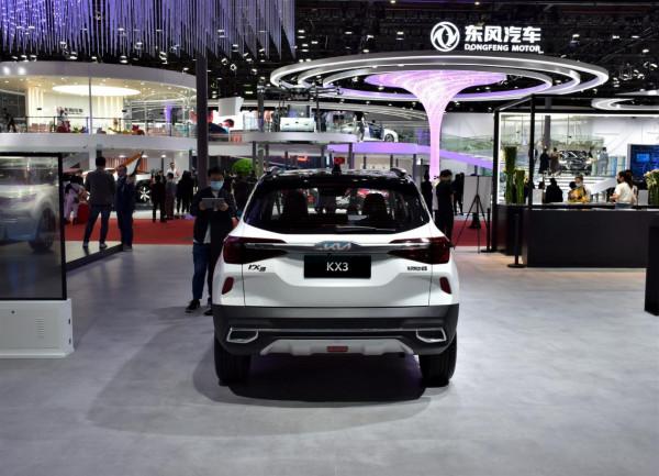 都是韓系小型SUV,KX3傲跑和ix25怎麼選? 都是韓系小型SUV,KX3傲跑和ix25怎麼選?