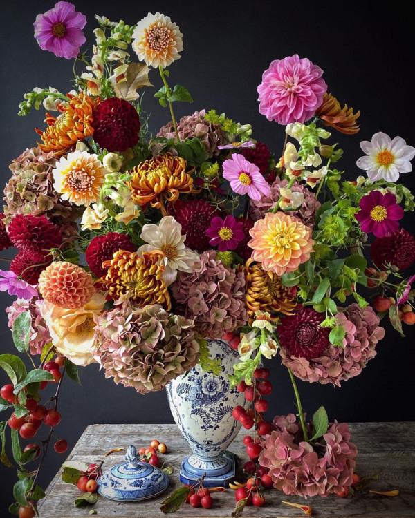 中秋插花，花團錦簇繁花似錦、月圓人團圓