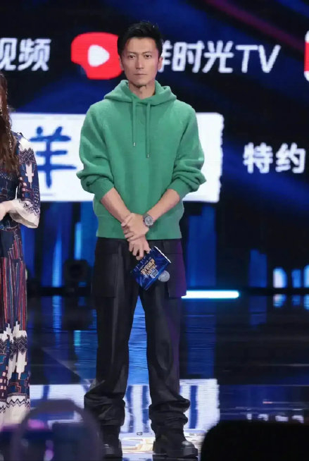 孟美岐住酒店一晚3萬元?明星到底多有錢 孟美岐住酒店一晚3萬元?明星到底多有錢