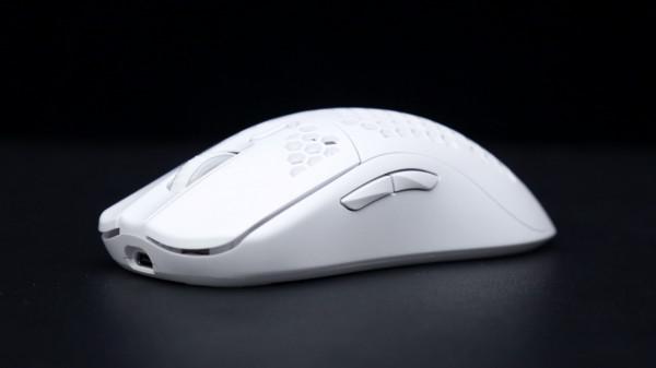 Tt領航員C360 RGB鍵盤、探索者X2滑鼠評測：好用不貴，無線鍵鼠