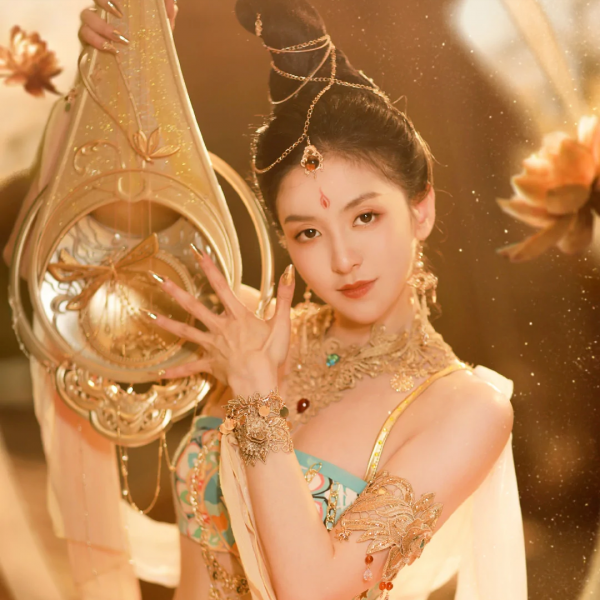 朱潔靜、唐詩逸參加《浪姐3》，這是朱䴉、洛神下凡嗎？