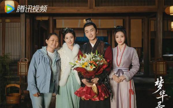 劉亦菲陳曉《夢華錄》中秋節海報