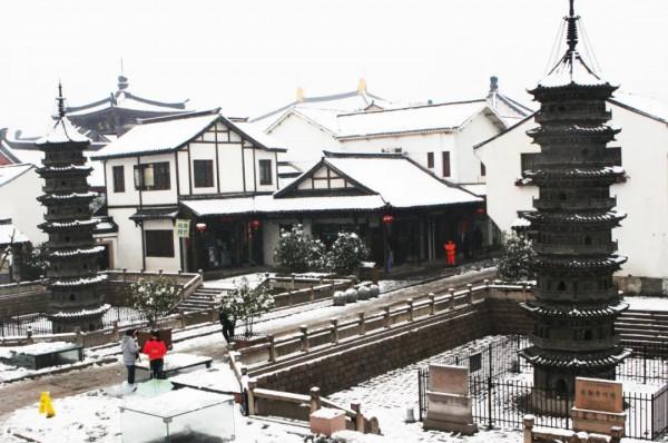 初冬，我在南翔等一場雪