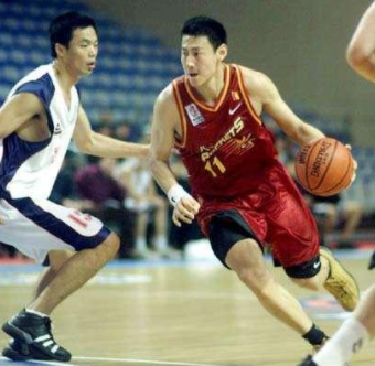 長文 | 中國籃球兩位名宿，李楠和朱芳雨，誰的生涯成就更高？