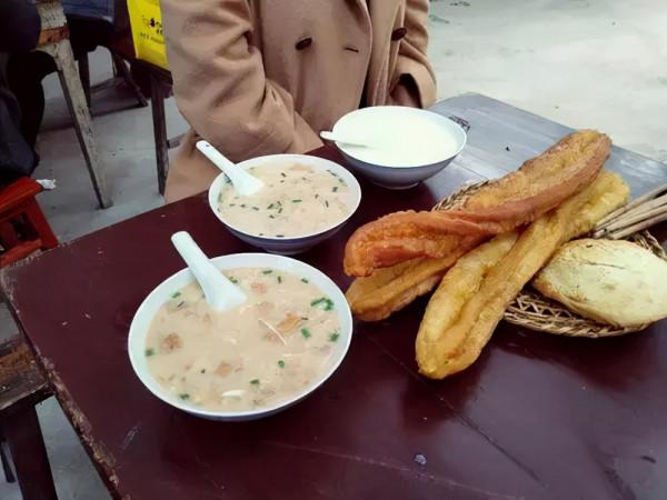 早餐不能喝咖啡、吃油條？營養師：想健康吃，可以選擇這3種食物